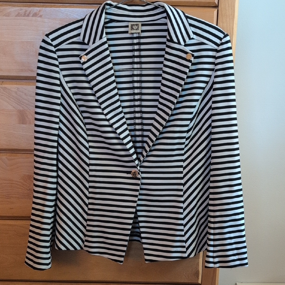 Anne Klein Black and White Striped Blazer. The Jacket Has Stretch